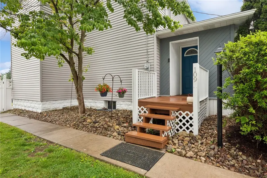 109 Jefferson St, Midway, PA 15060 - #2