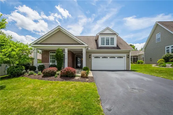 209 Hill Place Dr, Mc Donald, PA 15057