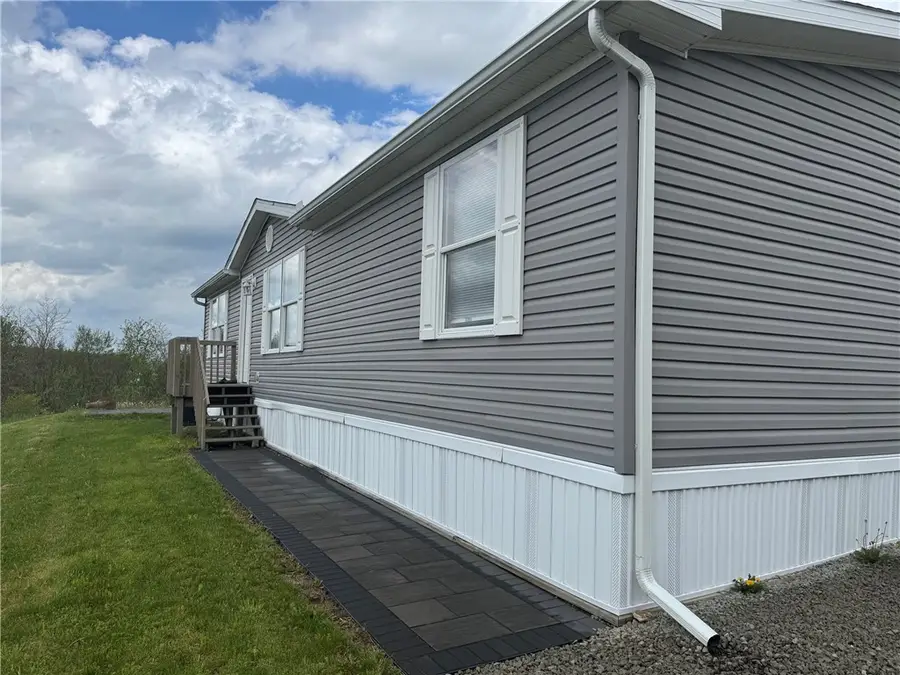 33 High View Dr, Donegal, PA 15628 - #2