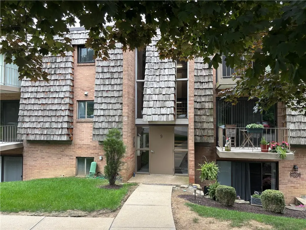 915 Forest Green Dr., Moon, PA 15108 - #1