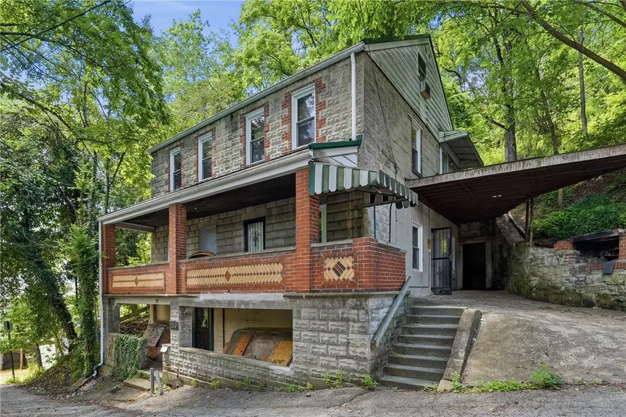 139 Leneake St, Turtle Creek, PA 15145 - #2