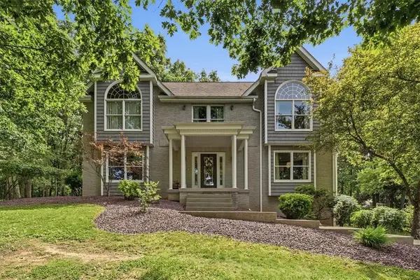 135 Elgin Ln, Evans City, PA 16033