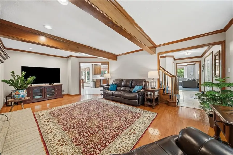 135 Elgin Ln, Evans City, PA 16033 - #3