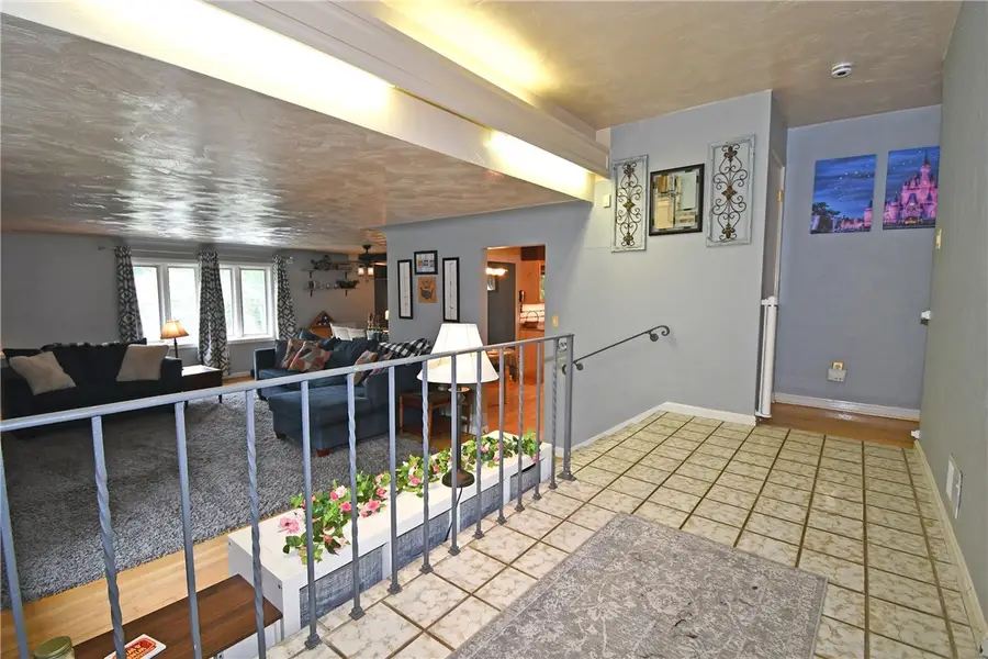 4944 Plymouth Rd, Pittsburgh, PA 15227 - #3