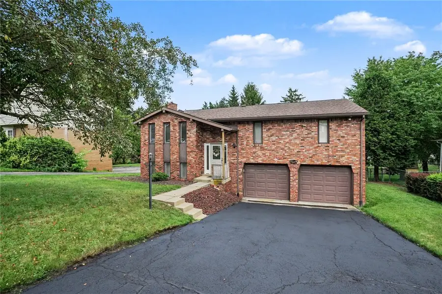 4446 Marywood Dr, Monroeville, PA 15146 - #2