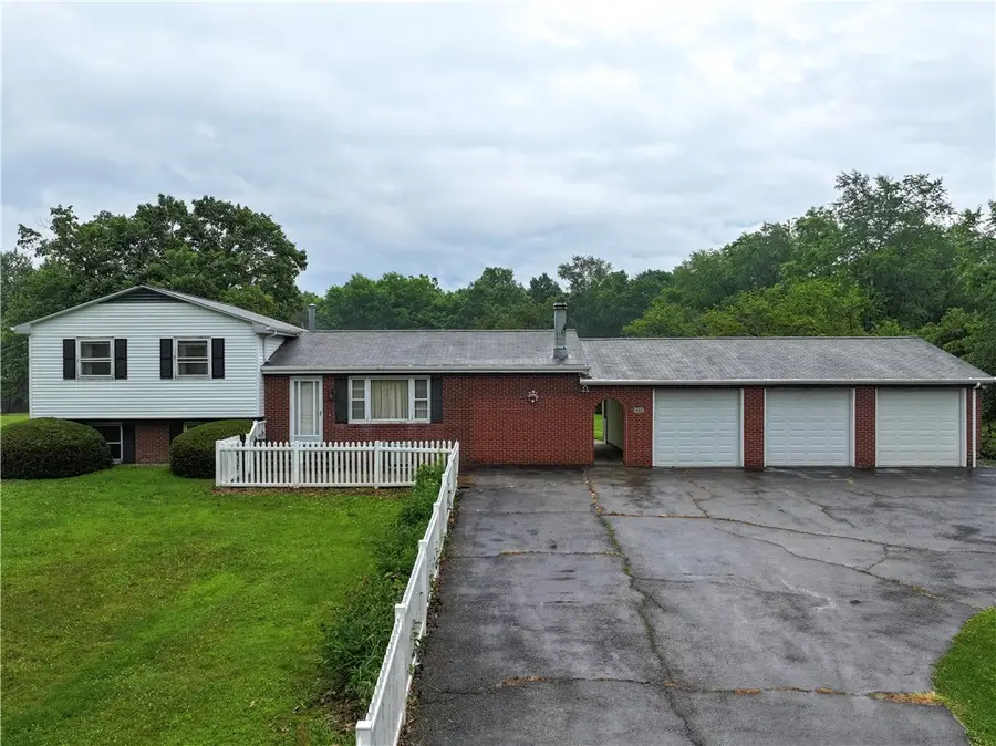 492 Smiths Ferry Rd, Midland, PA 15059 - #2