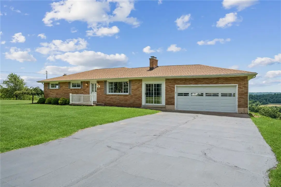 135 Deerfield Rd, Washington, PA 15301 - #1