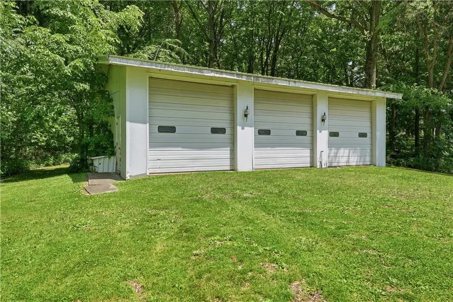 1906 Coffee Run, Pulaski, PA 16143 - #2