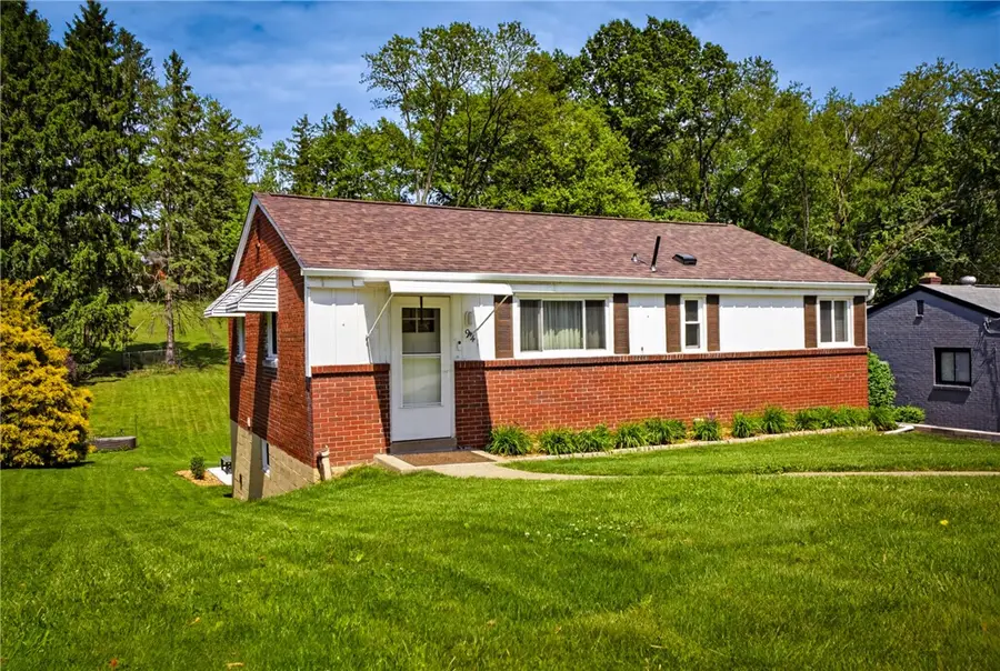 941 Logan Rd, Bethel Park, PA 15102 - #2