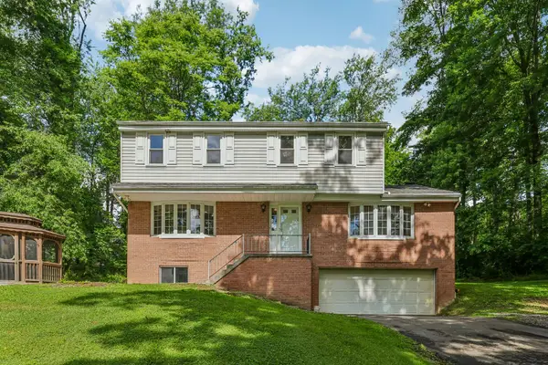 512 Hanover Kendall Road, Hookstown, PA 15050