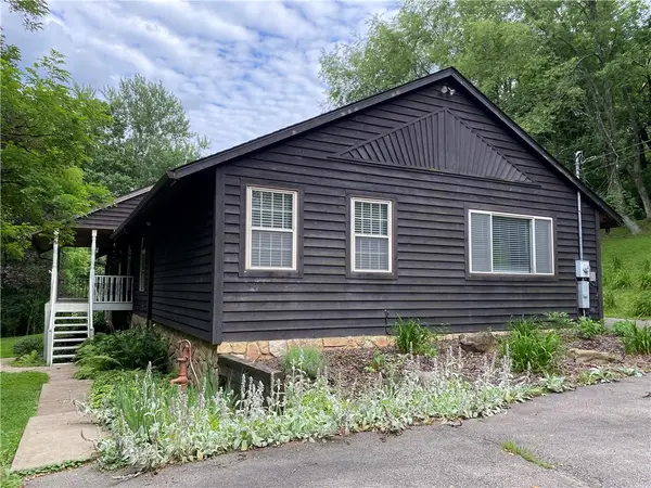 120 Alter Rd., New Kensington, PA 15068