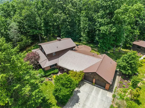 2411 James St, Aliquippa, PA 15001