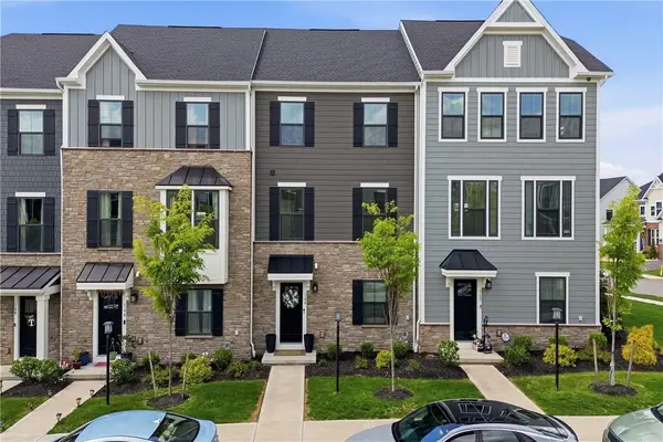 164 Marketplace Ave, Coraopolis, PA 15108