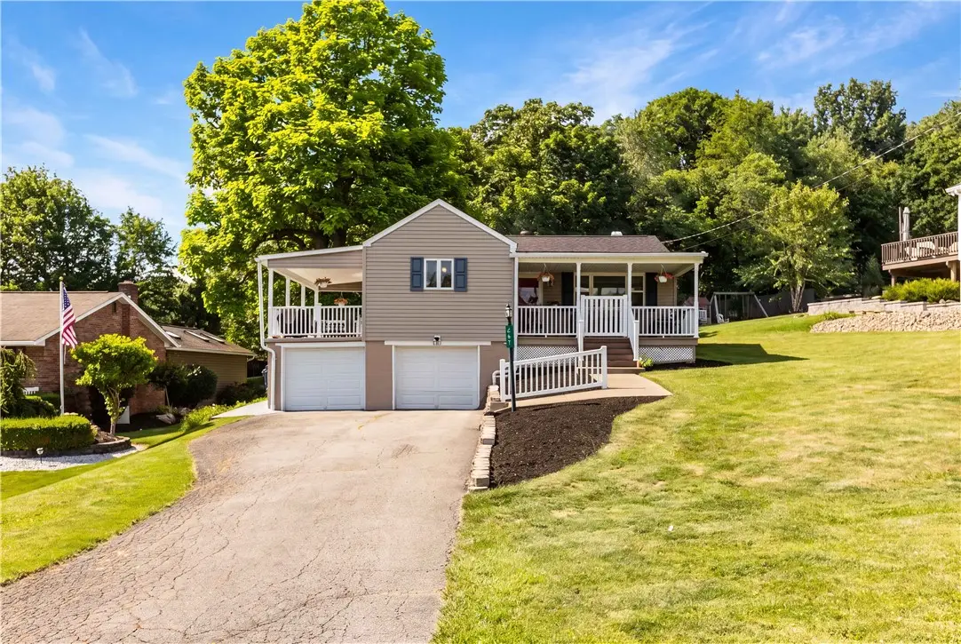 601 Jefferson St, Evans City, PA 16033 - #1