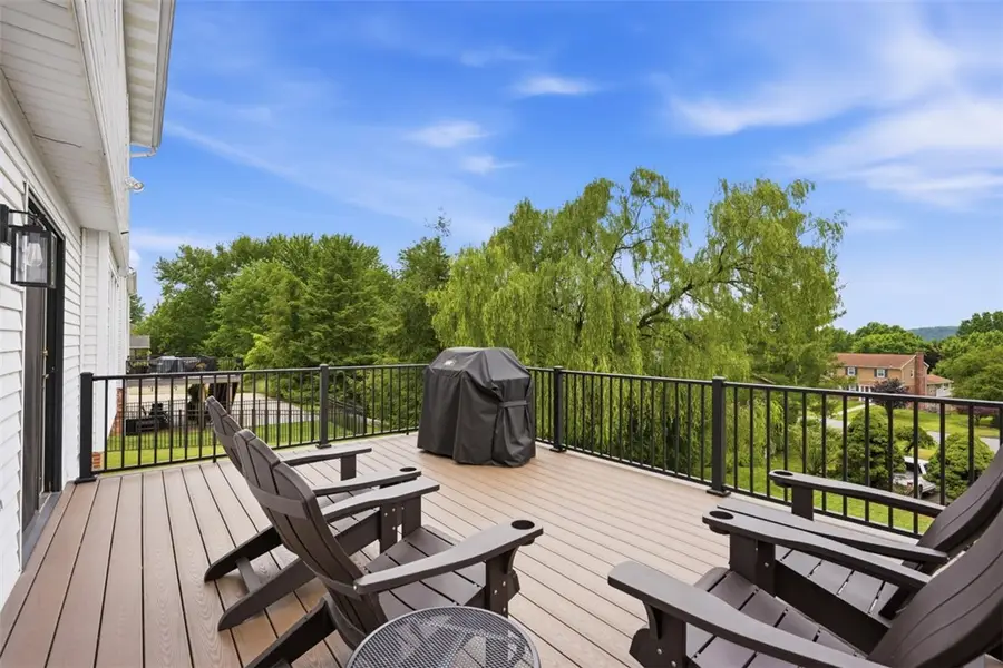 164 Oakdale Dr, Zelienople, PA 16063 - #2