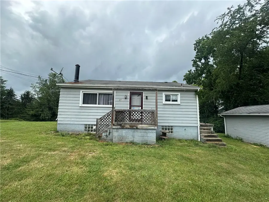 301 Armstrong Avenue, Avonmore, PA 15618 - #2