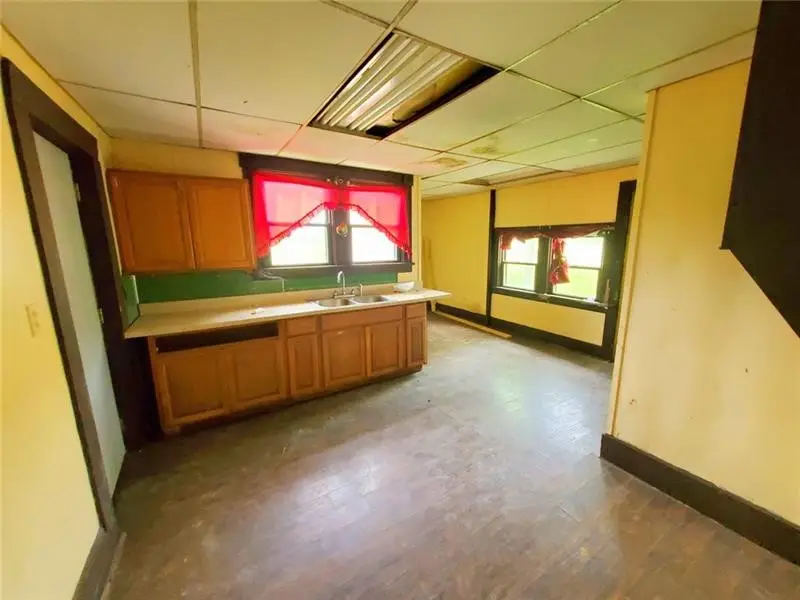 1551 Branchton Rd, Hilliards, PA 16040 - #2