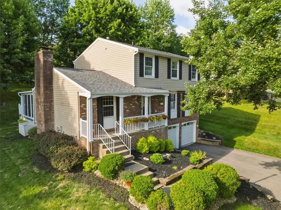 8063 Broadlawn Dr, Pittsburgh, PA 15237 - #2