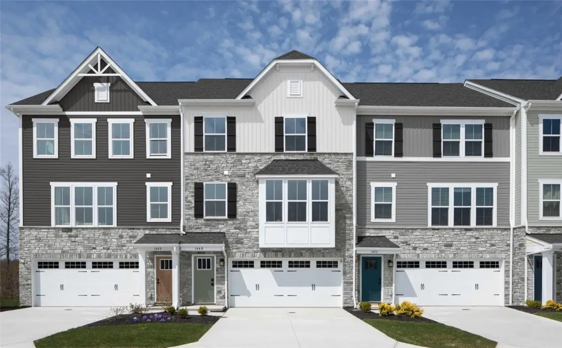 152 Ironwood Street, Zelienople, PA 16063 - #1