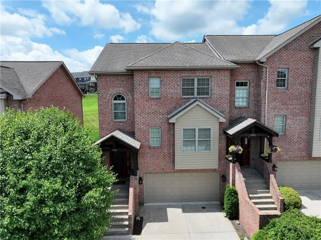 2000 St Andrews Ct, Jeannette, PA 15644 - #1