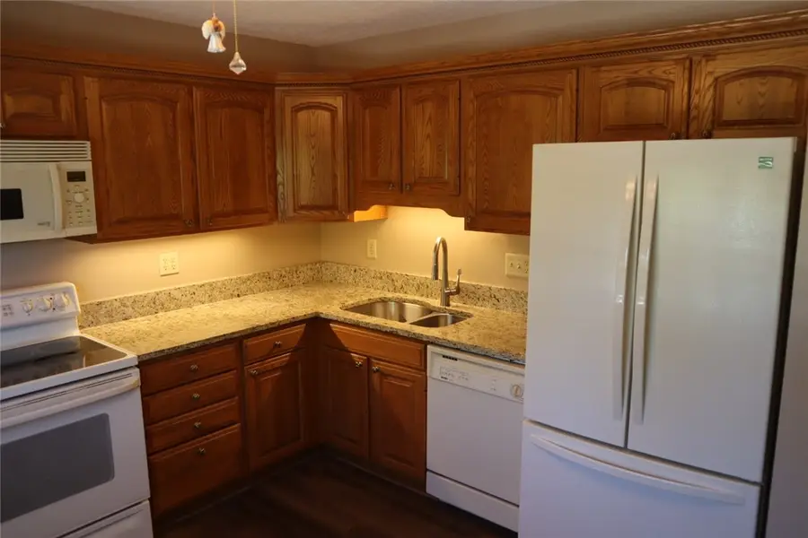 179 London Towne Dr, Pittsburgh, PA 15226 - #2