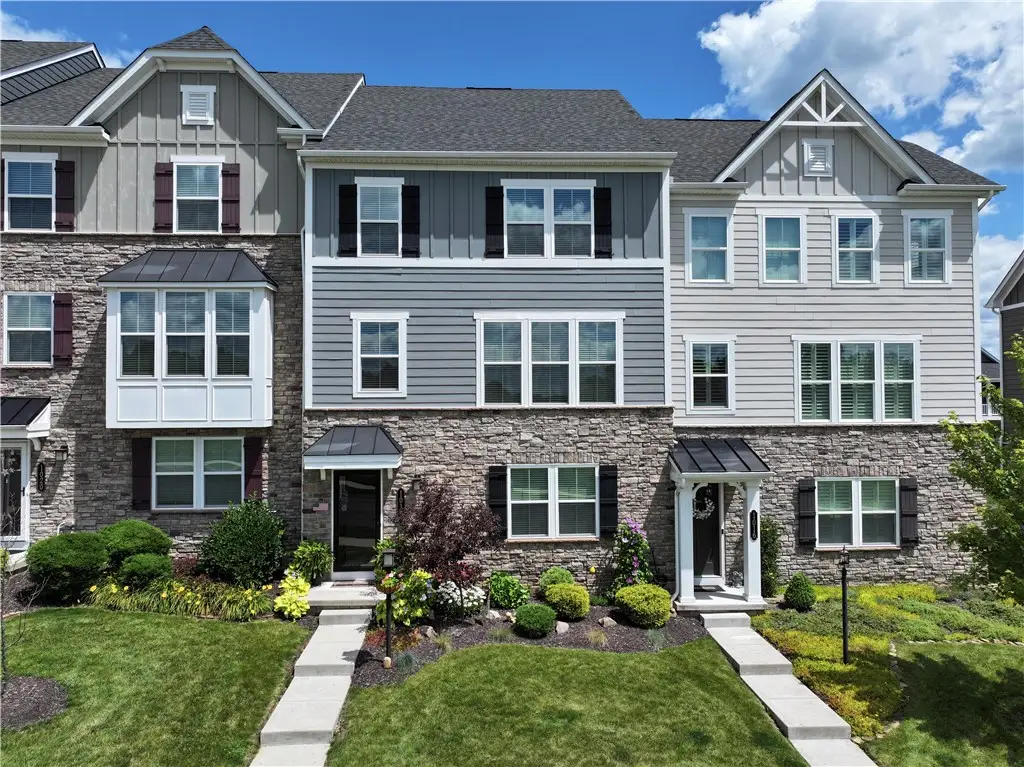 1018 Adair Ave, Valencia, PA 16059 - #1
