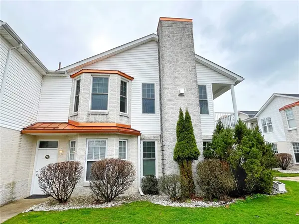 248 Adams Pointe Blvd #7, Mars, PA 16046