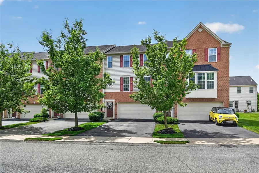1023 Grey Fox Cir, Bridgeville, PA 15017 - #2