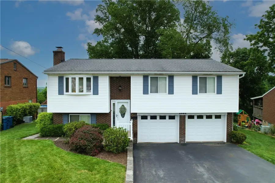 1484 Loretta Dr, Pittsburgh, PA 15235 - #2