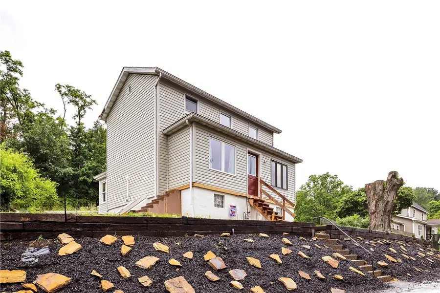 31 Penn, Manor, PA 15665 - #2