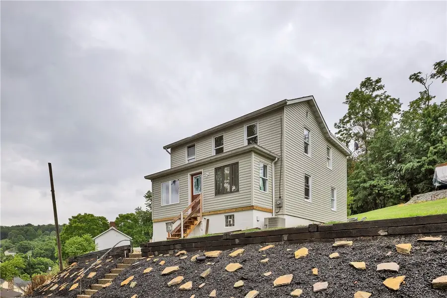 31 Penn, Manor, PA 15665 - #3