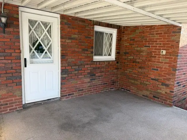 319 Sumner Ave, New Castle, PA 16105 - #2