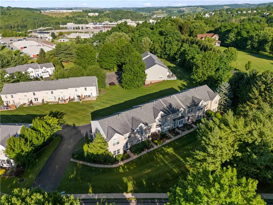 1368 Meadowbrook Dr, Canonsburg, PA 15317 - #3