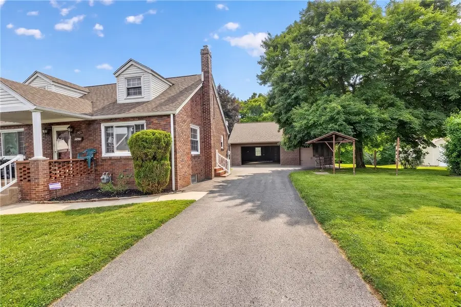 1424 Jackson Ave, New Castle, PA 16101 - #2