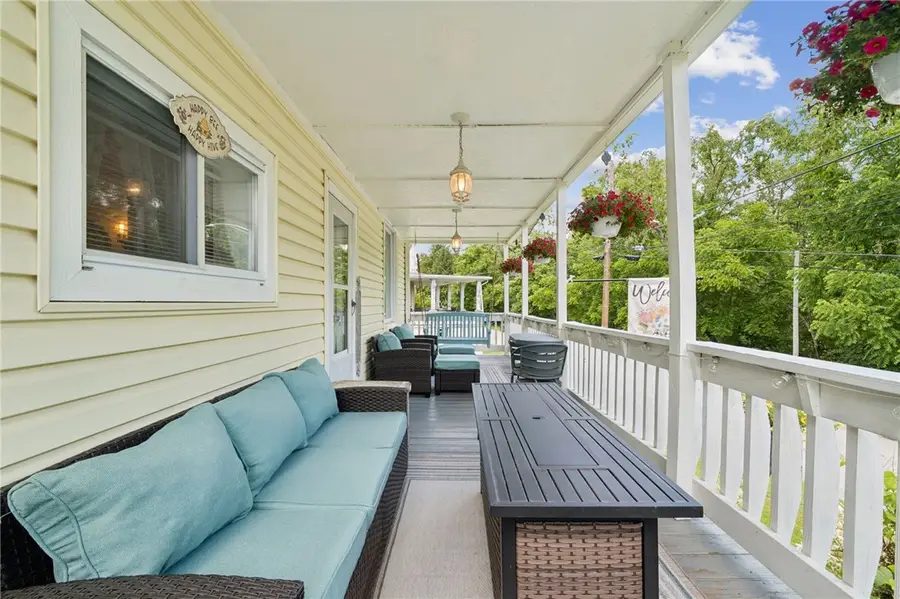 73 Kavel Hill Rd, Irwin, PA 15642 - #2