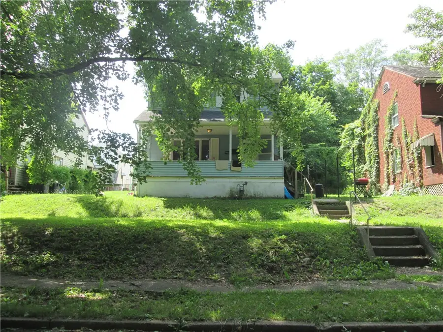 1615 Boundary St, Aliquippa, PA 15001 - #2