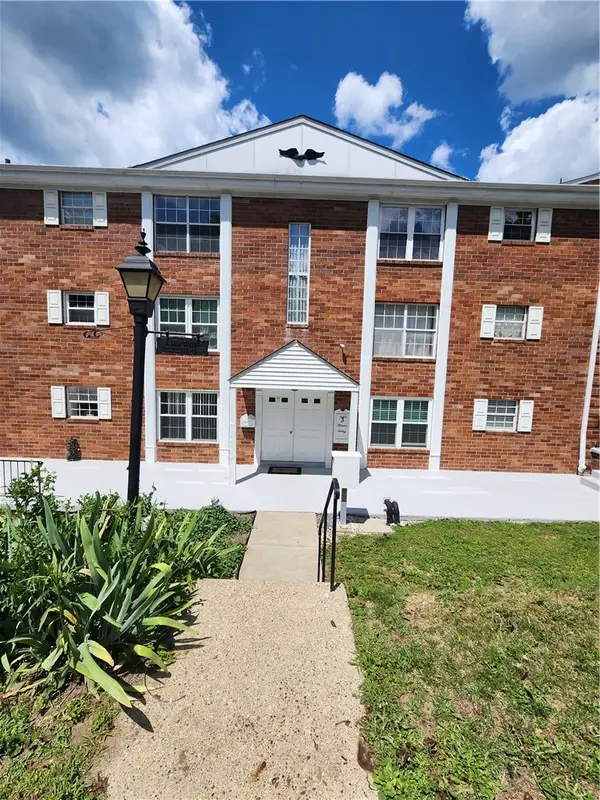 3 Hiland Valley Dr #306, Pittsburgh, PA 15229