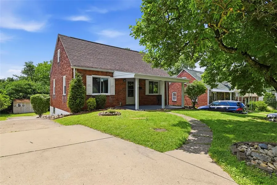 73 Clifford Dr, Pittsburgh, PA 15220 - #2