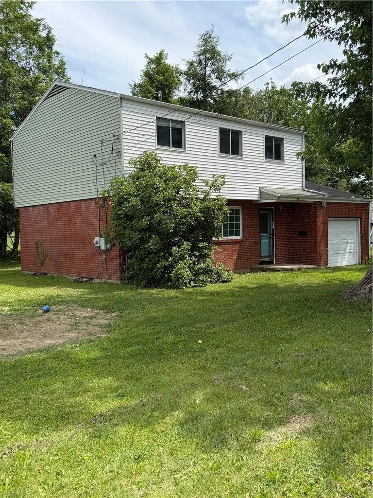 109 Gahela St, Belle Vernon, PA 15012 - #3