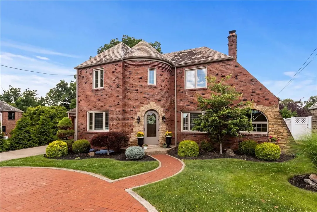 130 Crestview Dr, Pittsburgh, PA 15236 - #1