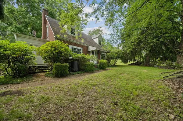 3412 School Road, Murrysville, PA 15668
