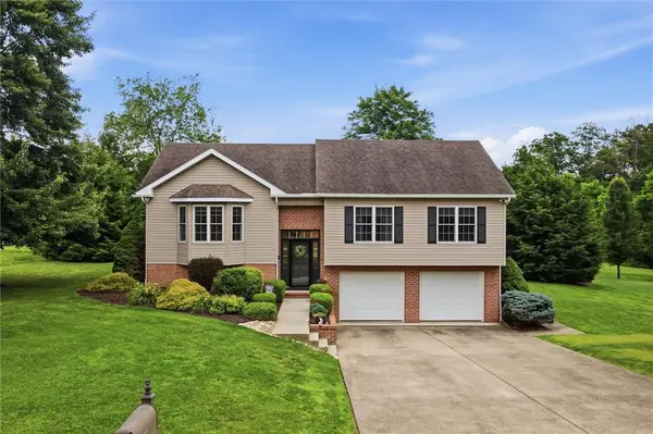 96 James St, Lemont Furnace, PA 15456