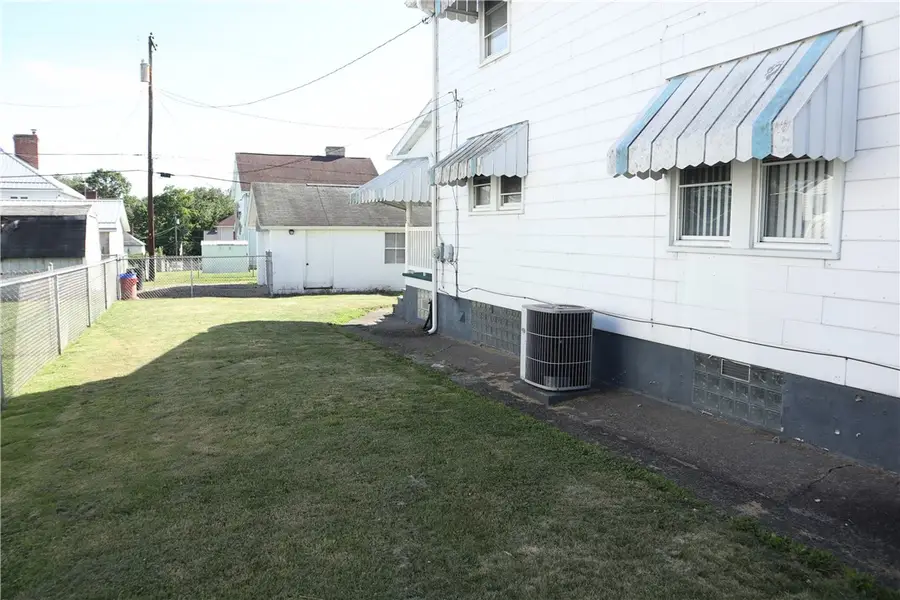 3346 3rd St, Grindstone, PA 15442 - #3