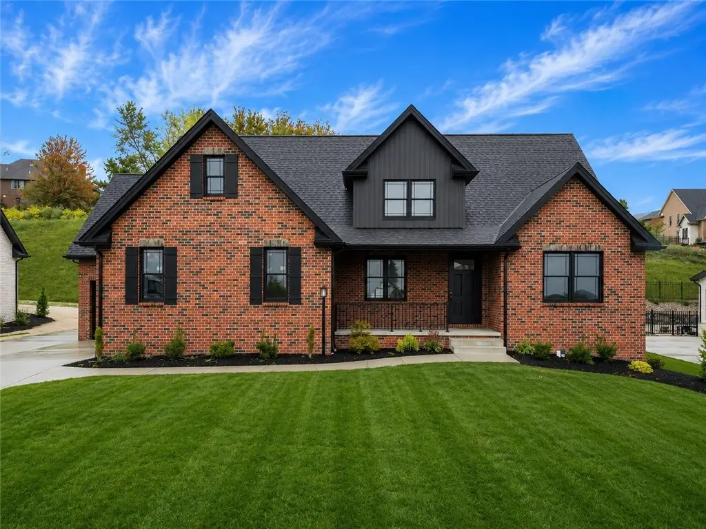 1037 Skyline Dr, Canonsburg, PA 15317 - #1