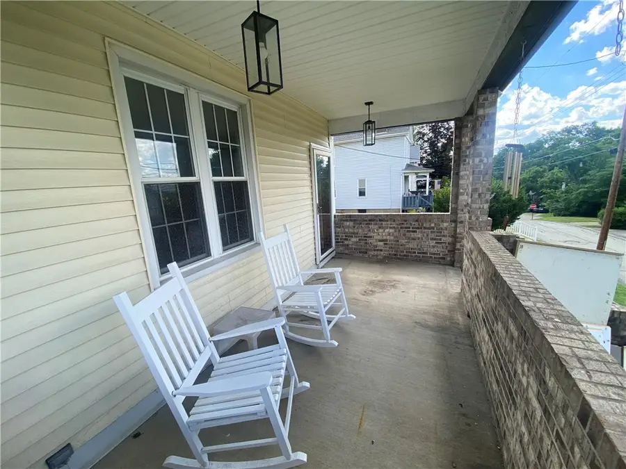 1114 Glass St, White Oak, PA 15131 - #2