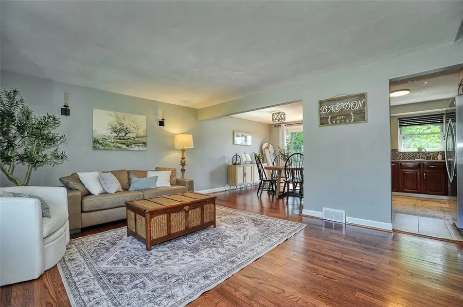318 Smallwood Drive, Coraopolis, PA 15108 - #2