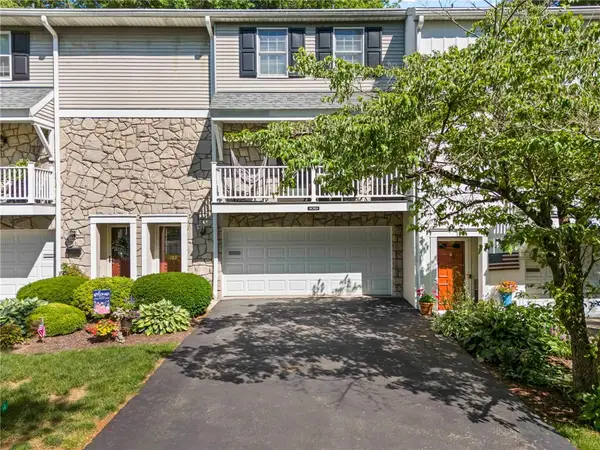 109 Roscommon Place, McMurray, PA 15317
