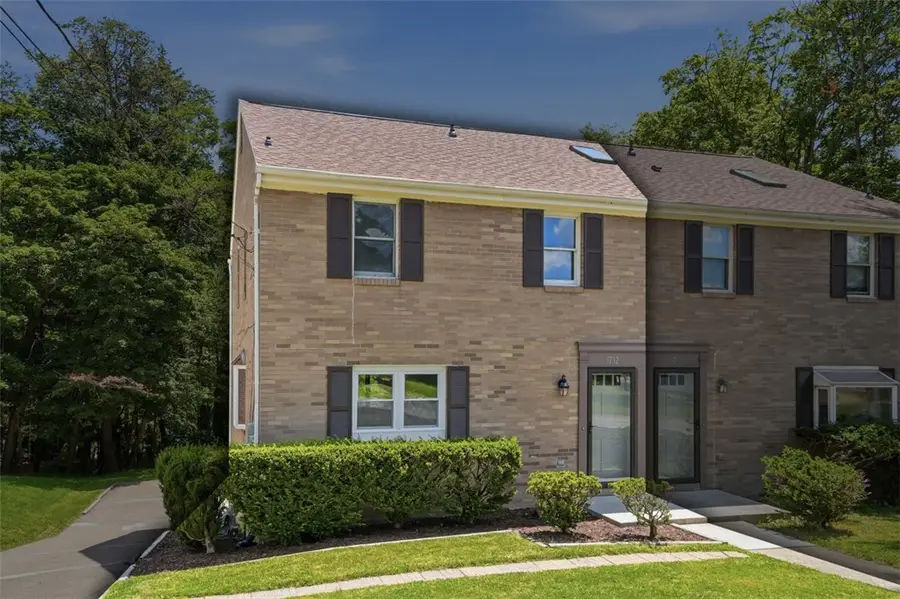9732 Bellcrest Rd, Pittsburgh, PA 15237 - #2