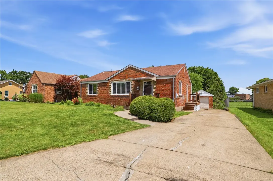 706 Winstein St, Bridgeville, PA 15017 - #1