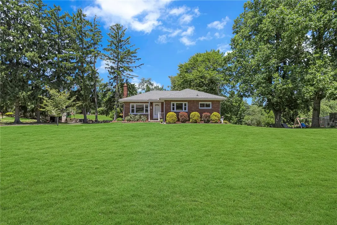 115 Shafer Rd, Coraopolis, PA 15108 - #1
